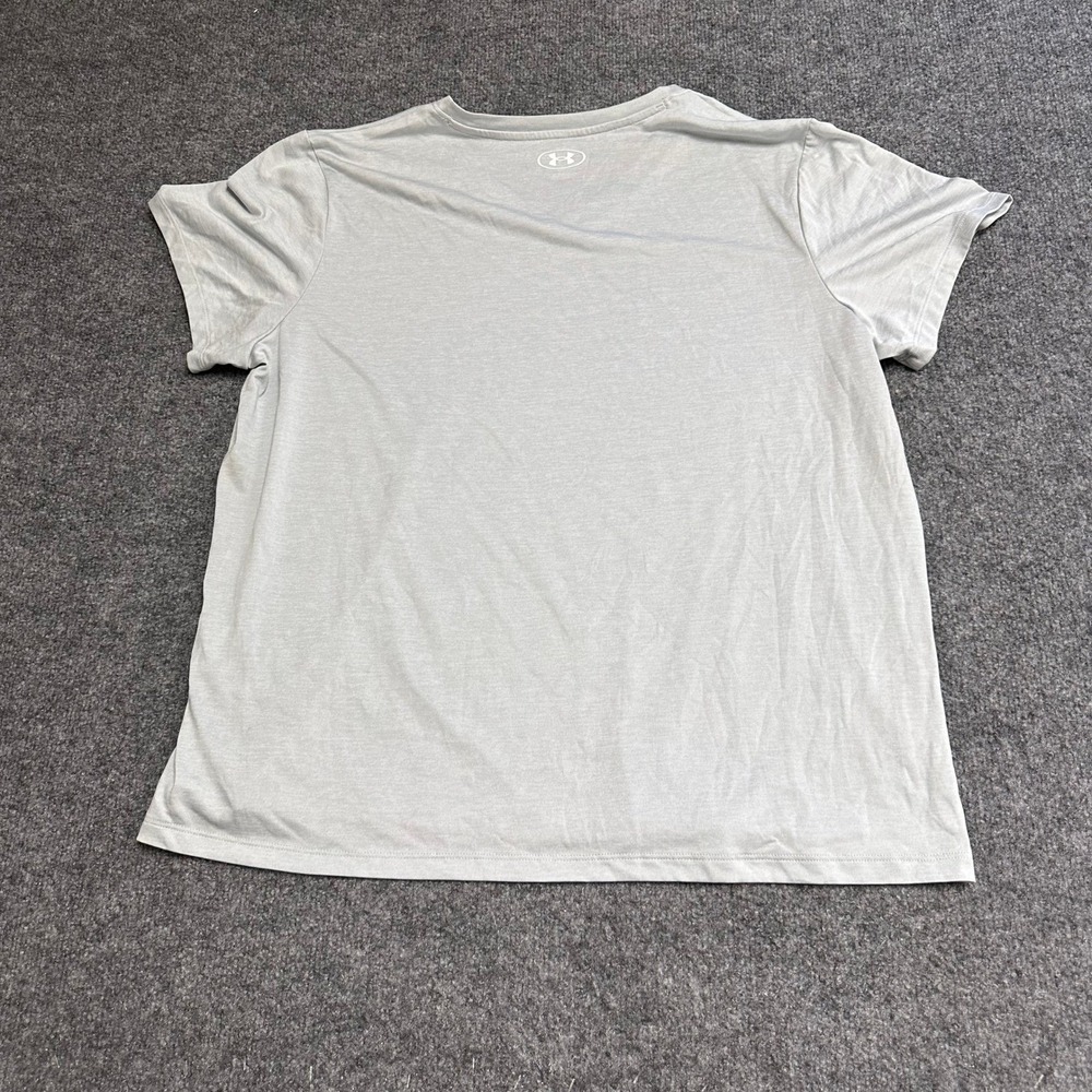 Under Armour T-Shirt Womens Size 2XL Gray V-Neck Loose Fit Athletic Short Sleeve